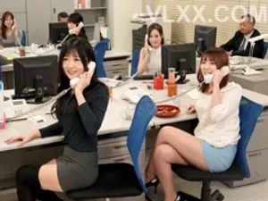 Chuyện tình với em gái hàng xóm dâm đãng