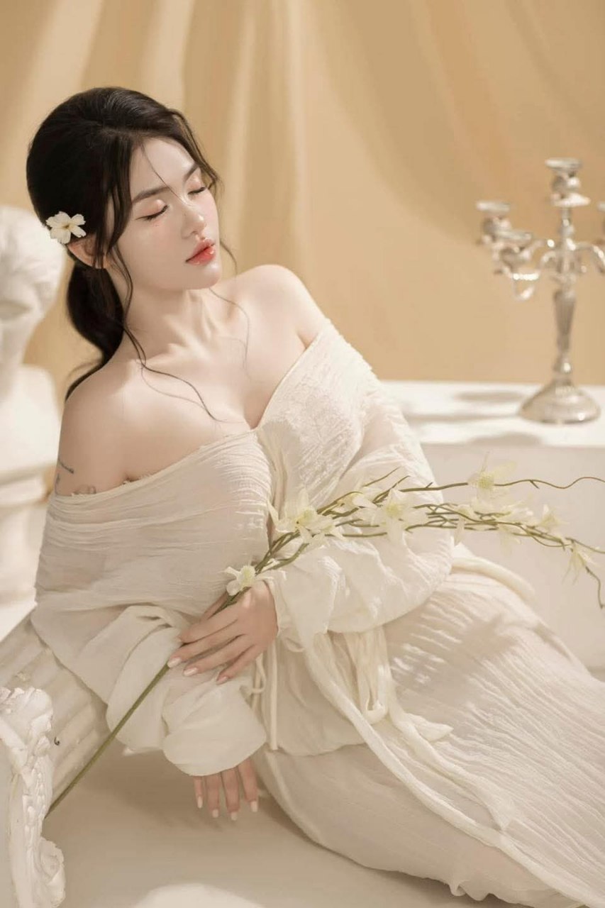 Thiên thần mát-xa kana momonogi có cặp vú đẹp tuyệt