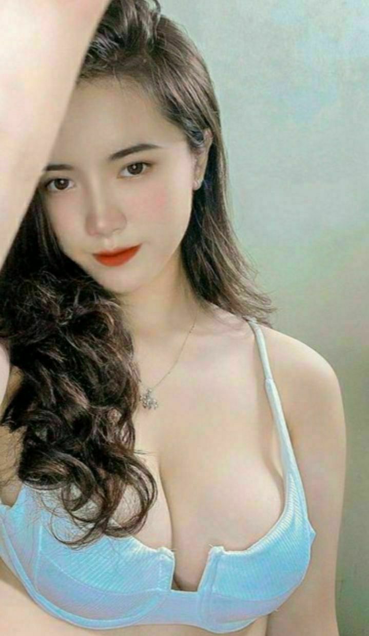 "Nhanh lên và địt đi!" Bạn gái đoan chính và đôi tình nhân trẻ ngày nào cũng quan hệ không dùng bao cao su, con cặc dài ra vào, xuất tinh vào âm hộ ~ Chàng trai nghỉ ngơi rồi lại đánh tiếp...